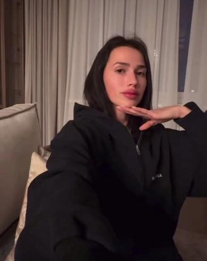 Алина Загитова: «Этот день настал! Ликуйте, дорогие друзья, я решила убрать все филлеры из губ»